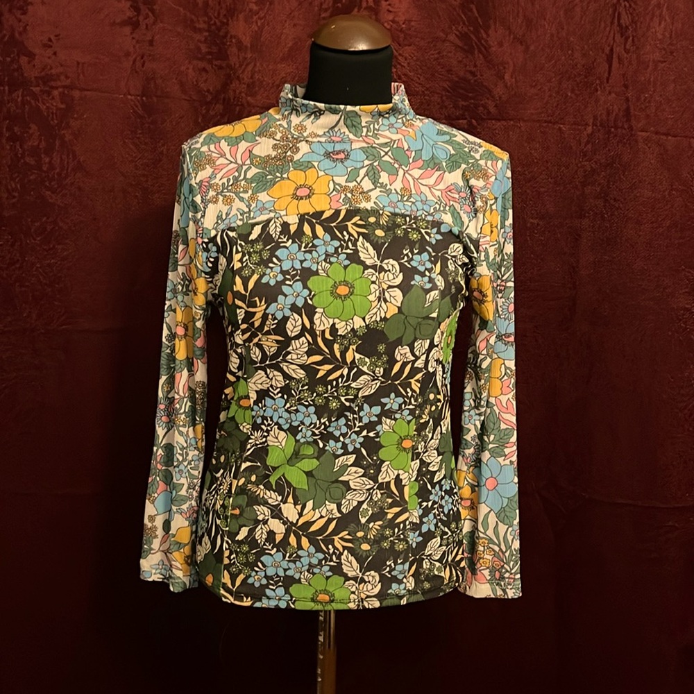 Topshop Floral Lightweight Mock Turtleneck M